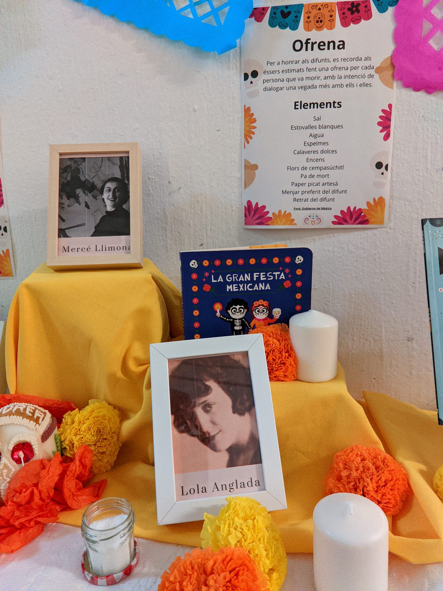 Ofrena escriptores i il·lustradores