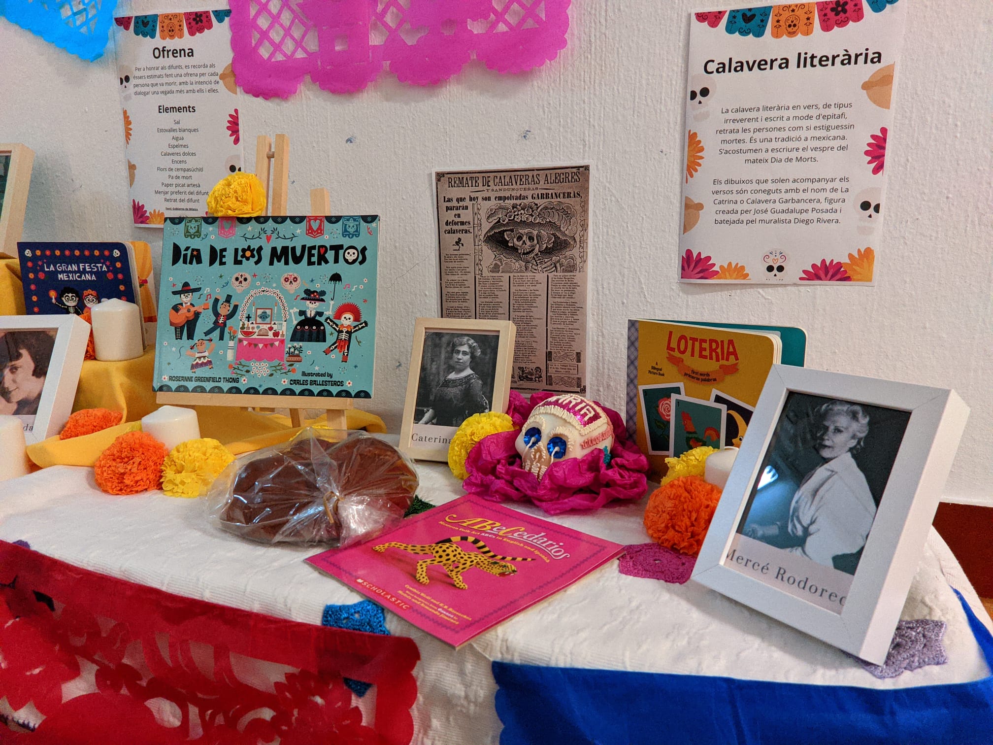 Ofrena escriptores i il·lustradores