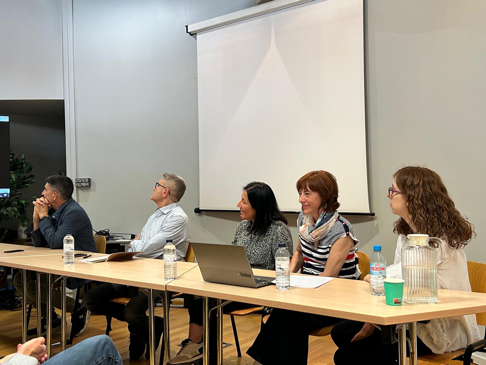 10aa1437-cf60-423b-9d72-10880ec6a708